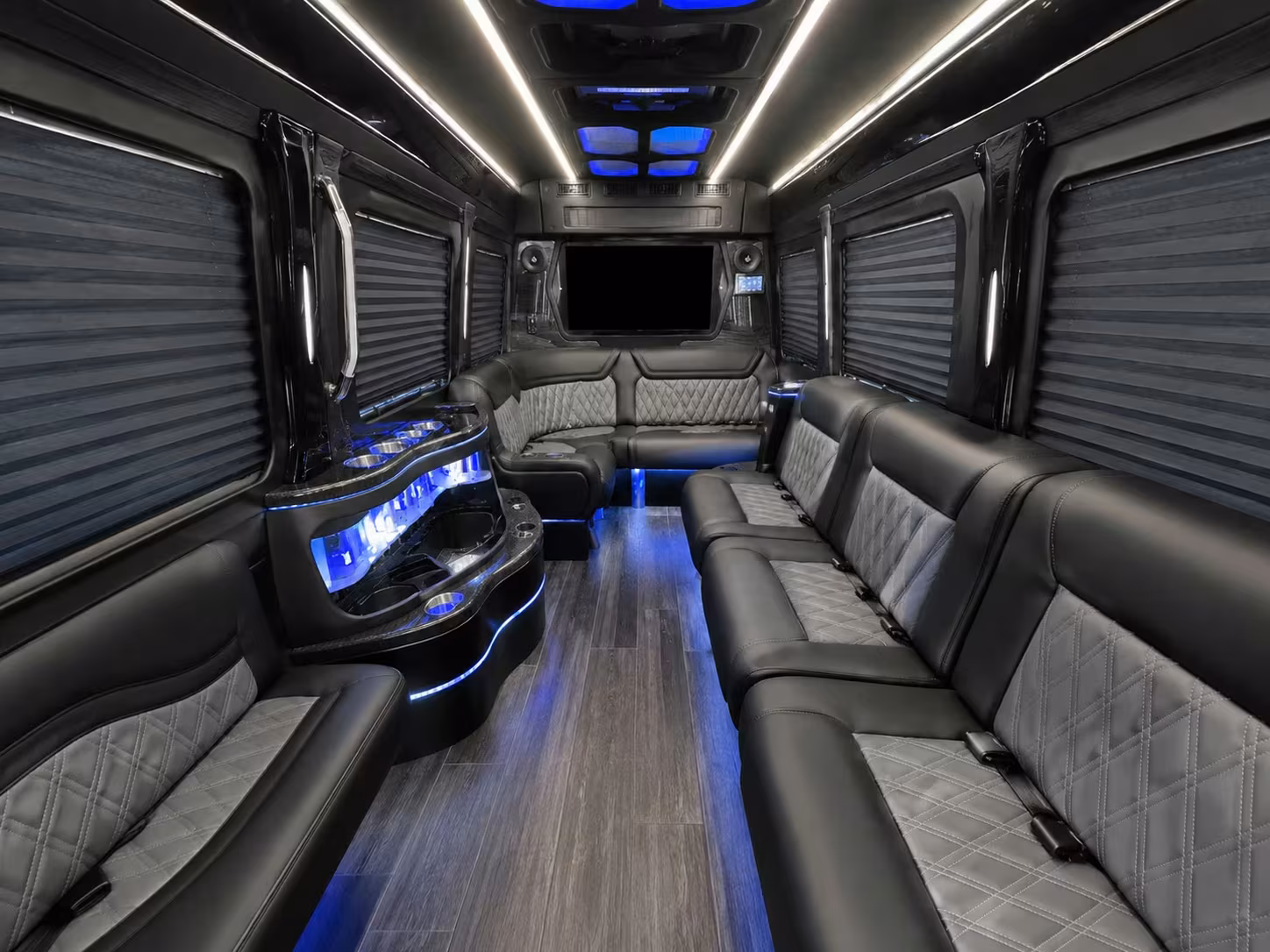 multi day bus rentals from new britain for extended group trips