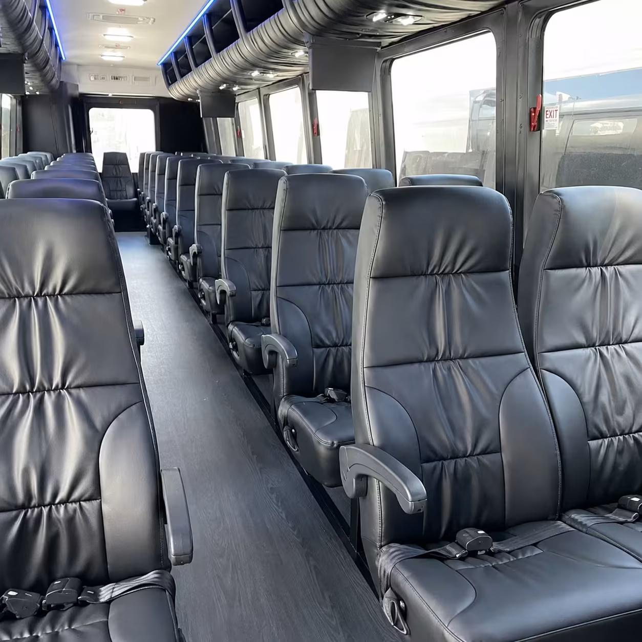 new britain minibus rentals for hartford brainard airport